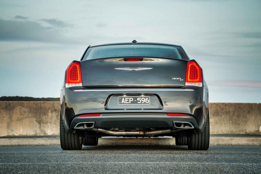  Chrysler 300C 2015 года  (AU) (фото 4 из 30)